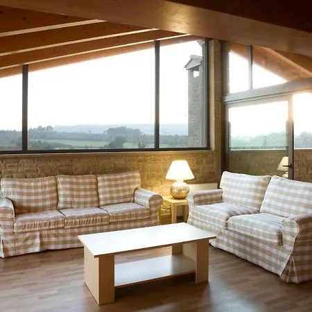 Отель Villaro Del Bosc 3*